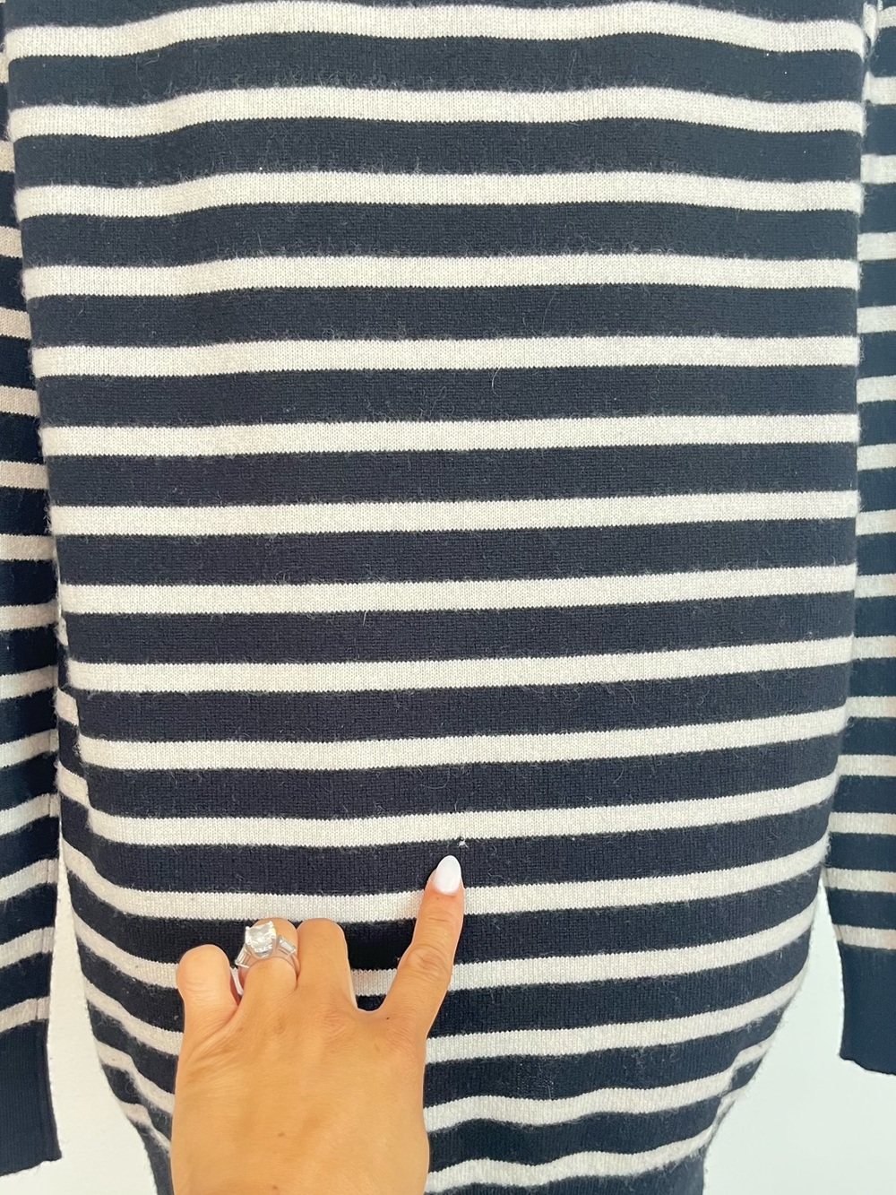 Nili LotanBlack & White Striped cashmere xs - Picture 5 of 6